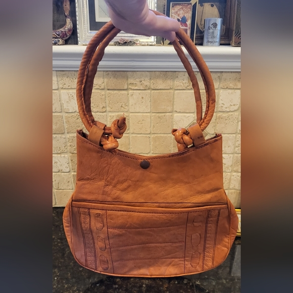 Vintage Tooled/Embossed Tan Leather Purse - Picture 3 of 13